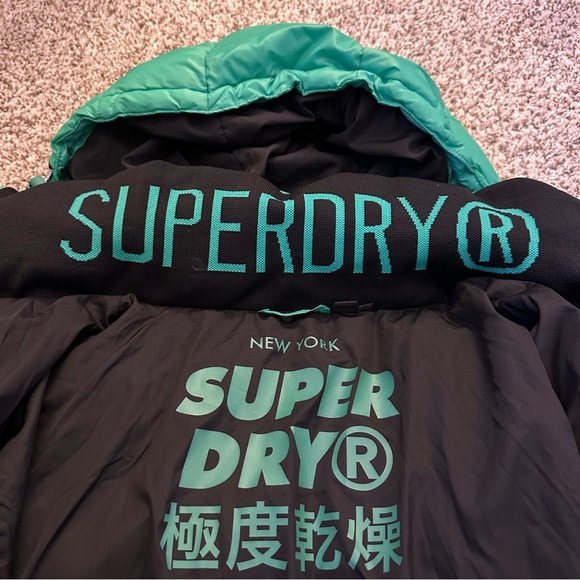 SUPERDRY Astrid Puffer Oversized Jacket with Hood in City Green, Size 6 - Picture 7 of 14
